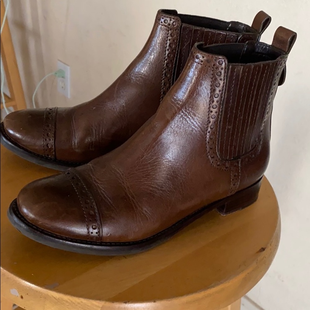 Tory Burch Chelsea Boots